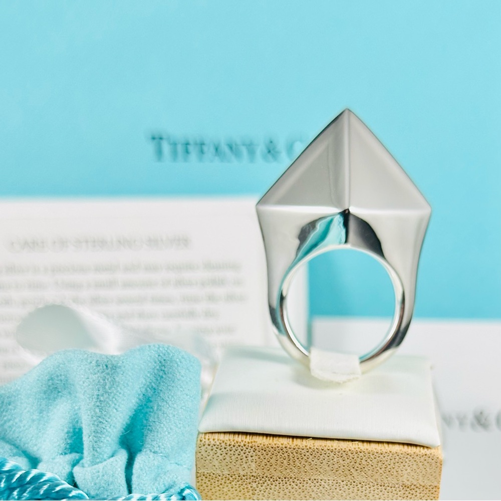 Tiffany & Co Sterling Silver PYRAMID RING size 7. Out Of Retirement Collection.